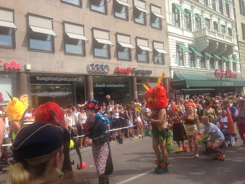 Illustration for article titled My photos from the biggest pride parade in Sweden!